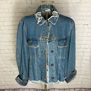 Sadie & Sage distressed denim jacket